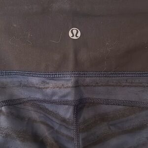 Sz 4 Lululemon cropped tights